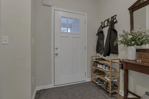 Tiny photo for 236 Rochdale, Delaware, OH 43015 (MLS # 226014119)