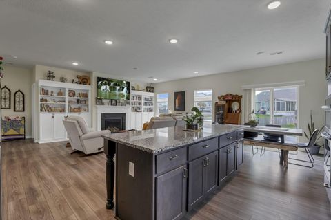 Tiny photo for 236 Rochdale, Delaware, OH 43015 (MLS # 226014119)