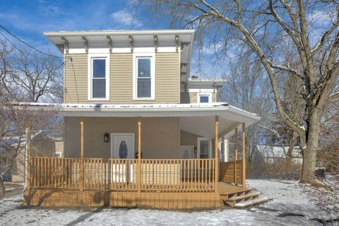 Photo of 264 W High Street, Mount Gilead, OH 43338 (MLS # 225044963)