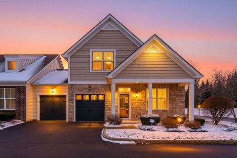 Tiny photo for 4635 Oracle Lane 40 #40, Hilliard, OH 43026 (MLS # 226005522)