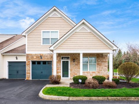 Photo of 4635 Oracle Lane 40 #40, Hilliard, OH 43026 (MLS # 226005522)