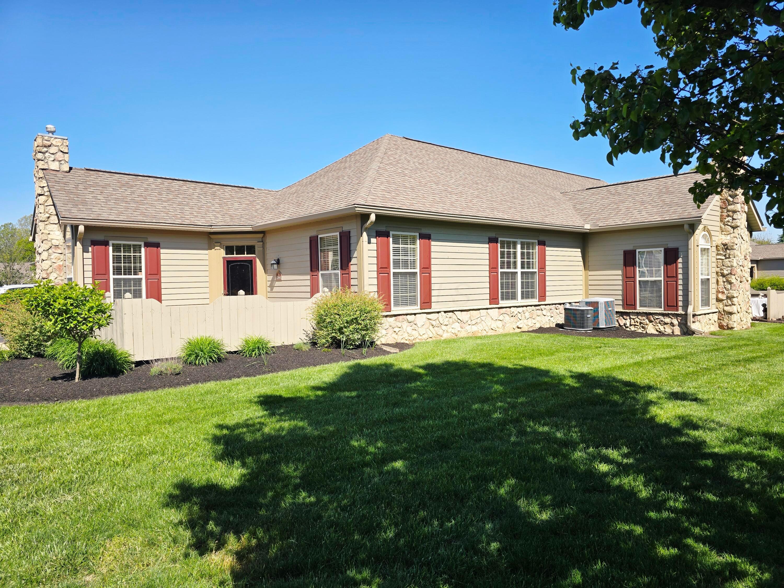 2161 William T Circle