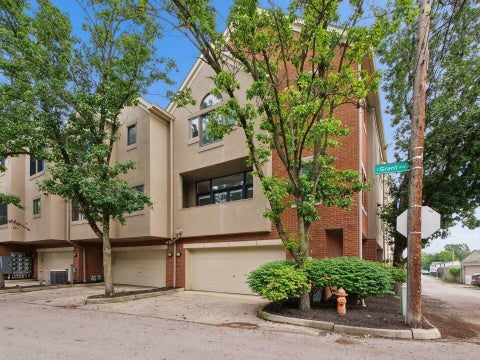 Condo For Sale - 719 Sycamore Place<br/> Franklin County, Columbus, OH 43206