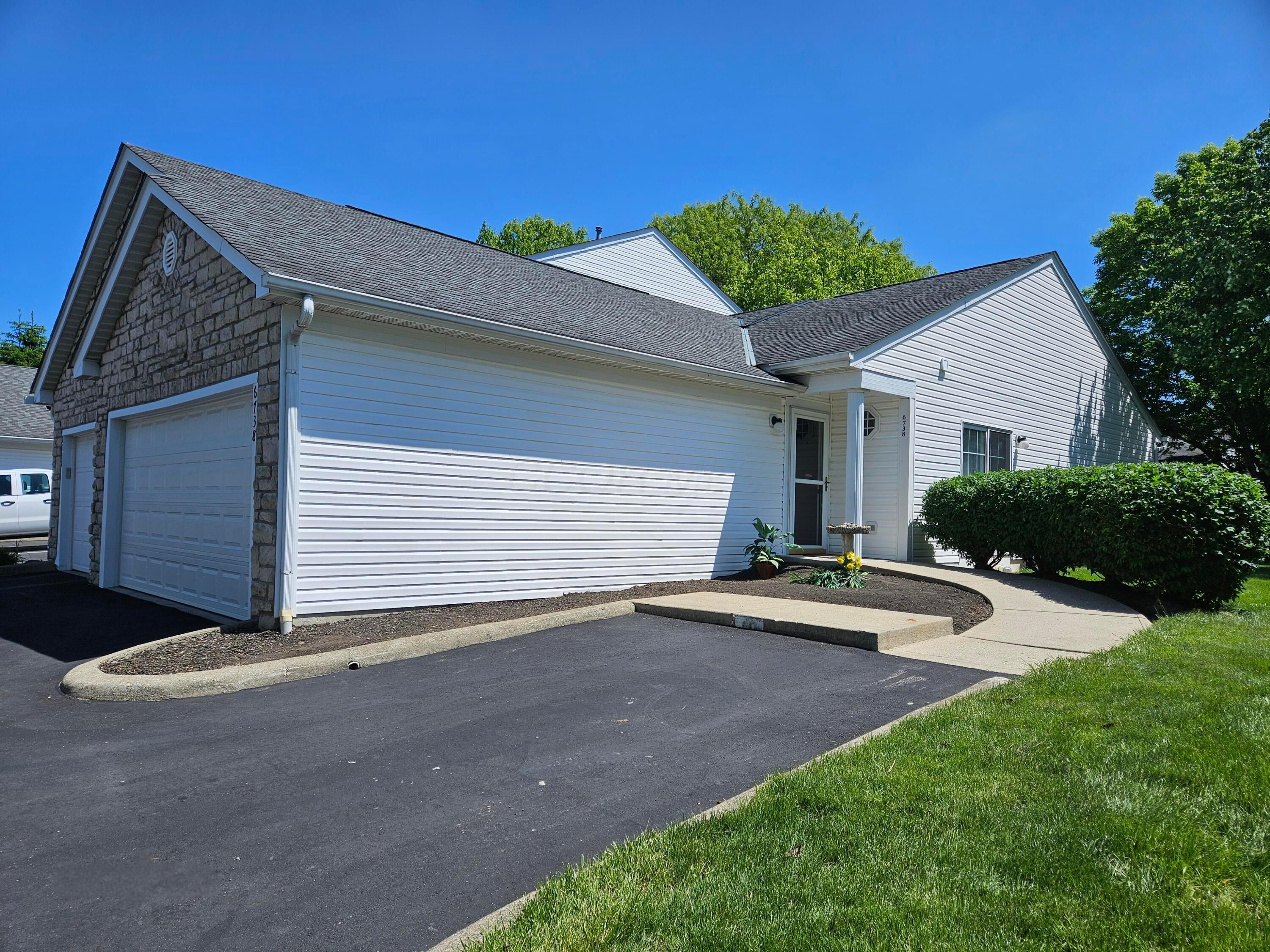 6738 Axtel Drive 10E