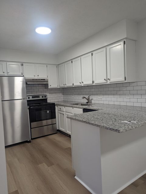 Photo of 1314 Yorkland Road C #C, Columbus, OH 43232 (MLS # 226004934)