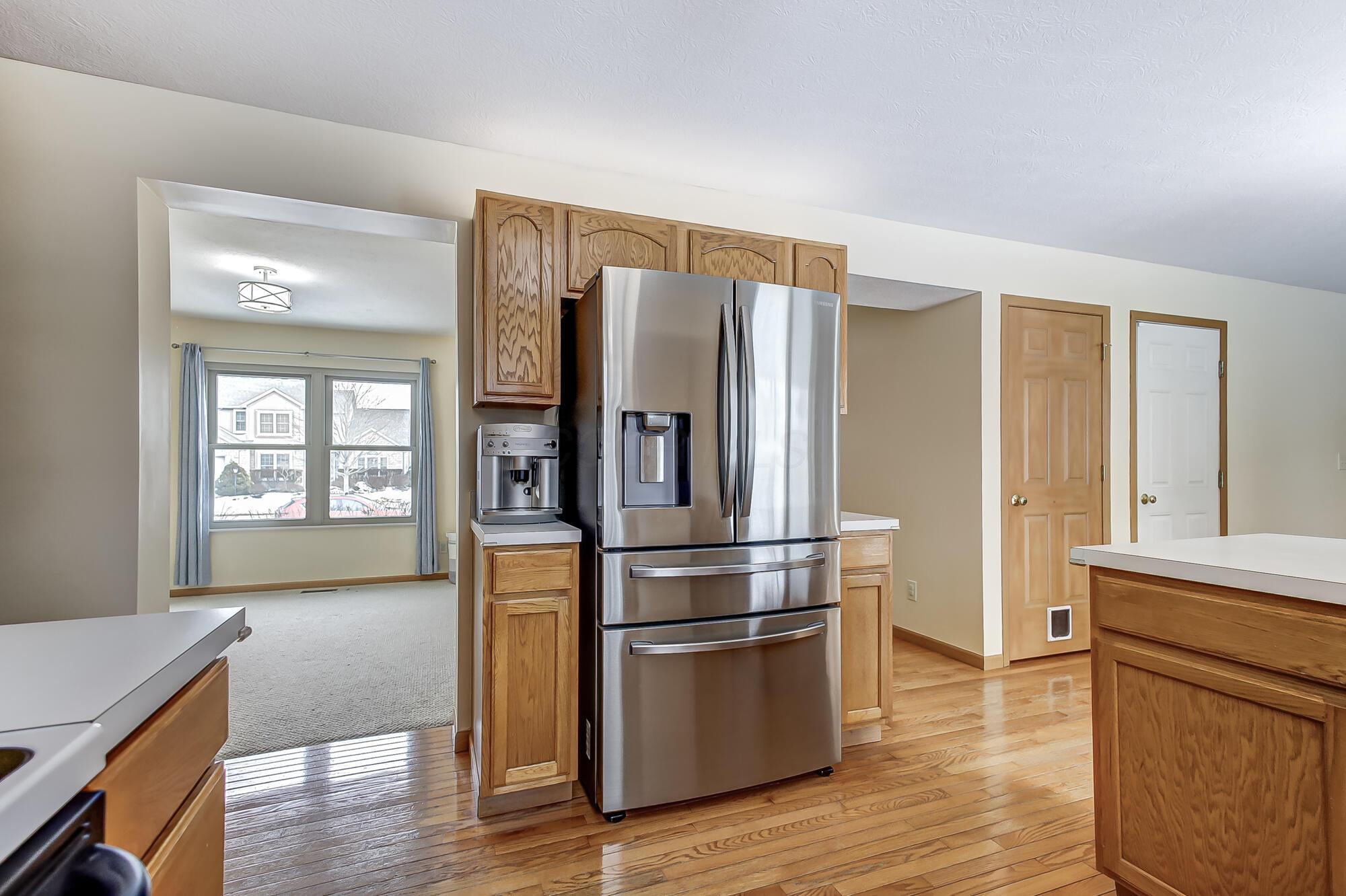 2127 Twin Flower Circle, Grove City, Ohio image 8