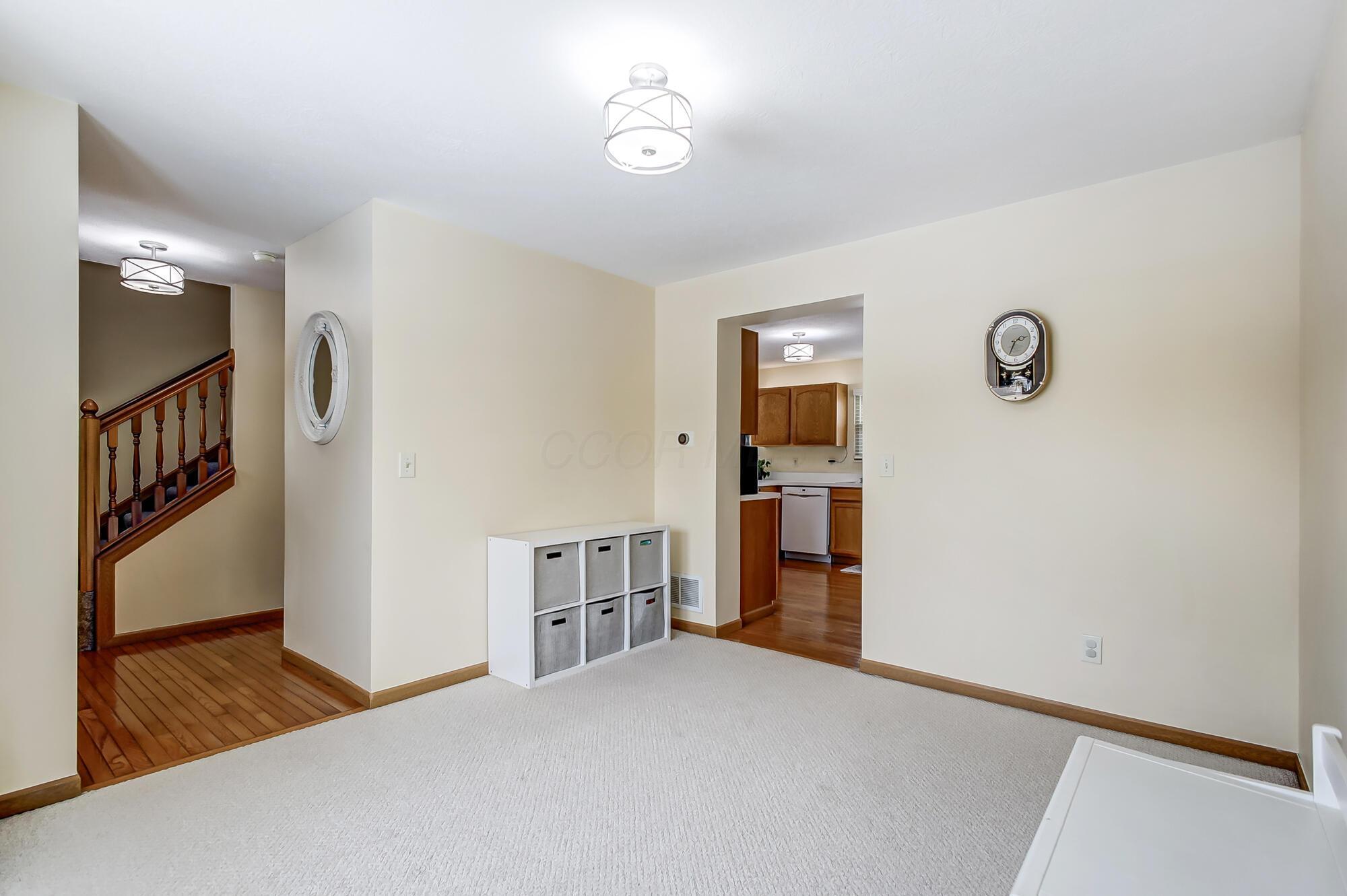 2127 Twin Flower Circle, Grove City, Ohio image 14