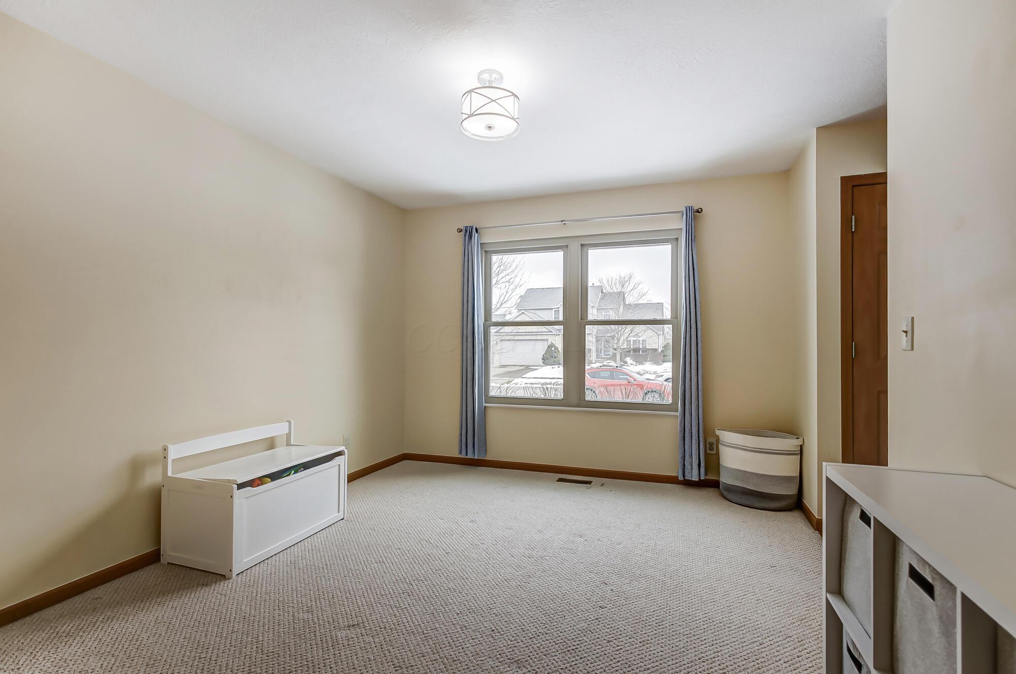 2127 Twin Flower Circle, Grove City, Ohio image 12