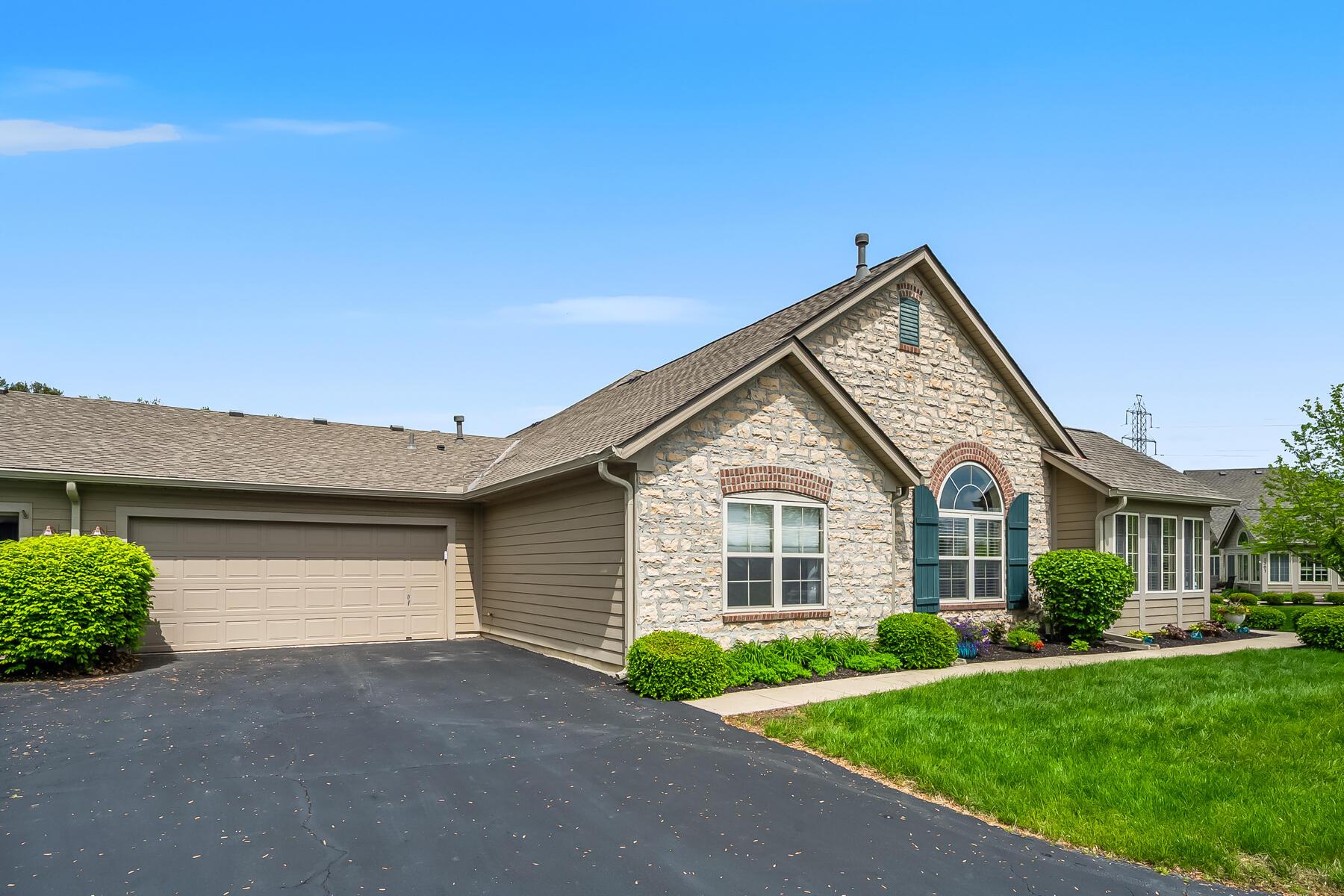 7300 Falls View Circle, Delaware, Ohio image 4