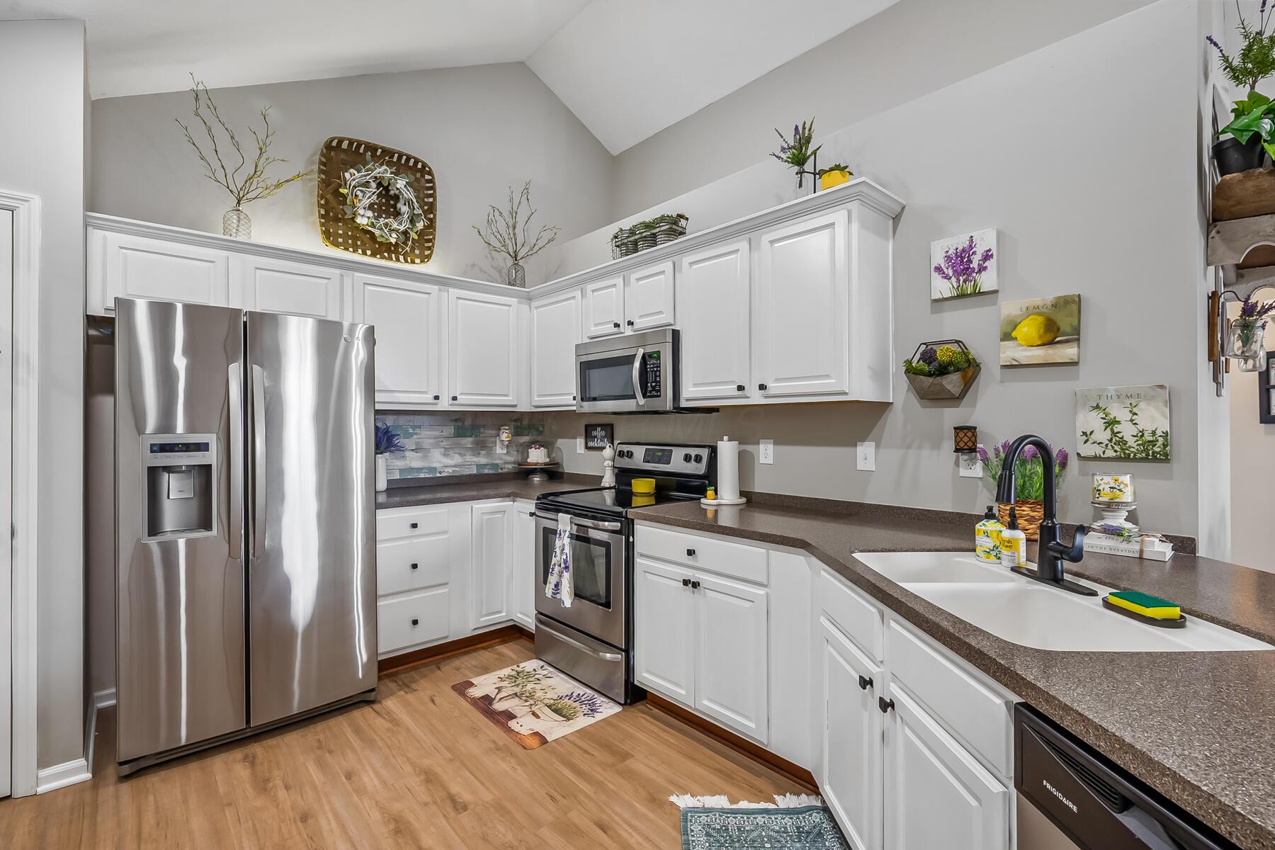 7300 Falls View Circle, Delaware, Ohio image 15