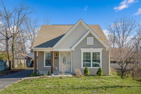 Photo of 110 Pasadena Avenue, Columbus, OH 43228 (MLS # 225043487)