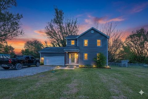 Photo of 7645 US Highway 22 E, Circleville, OH 43113 (MLS # 226011819)