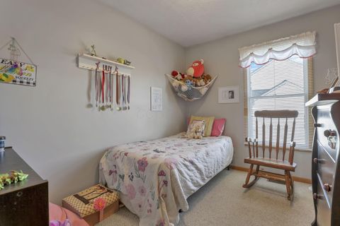 Tiny photo for 412 Hunters Court, Newark, OH 43055 (MLS # 225040977)