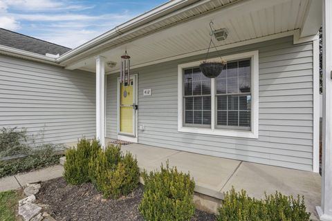 Tiny photo for 412 Hunters Court, Newark, OH 43055 (MLS # 225040977)