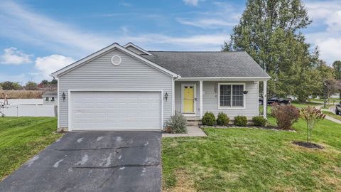 Tiny photo for 412 Hunters Court, Newark, OH 43055 (MLS # 225040977)