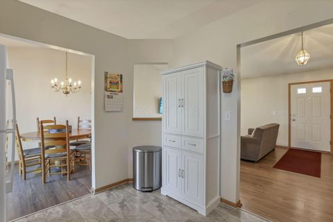 Tiny photo for 412 Hunters Court, Newark, OH 43055 (MLS # 225040977)