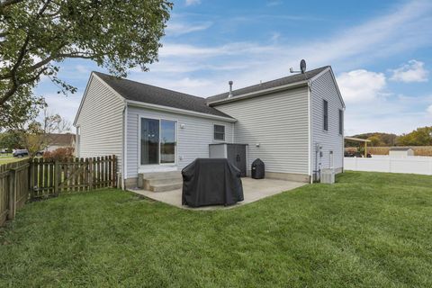 Tiny photo for 412 Hunters Court, Newark, OH 43055 (MLS # 225040977)