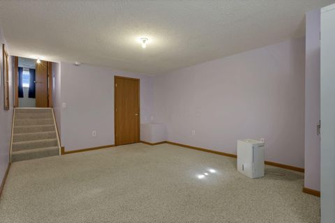 Tiny photo for 412 Hunters Court, Newark, OH 43055 (MLS # 225040977)