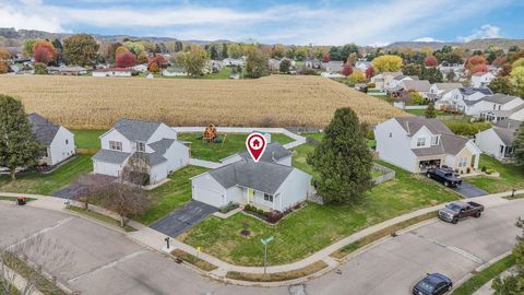 Tiny photo for 412 Hunters Court, Newark, OH 43055 (MLS # 225040977)