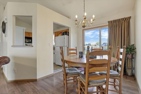 Tiny photo for 412 Hunters Court, Newark, OH 43055 (MLS # 225040977)