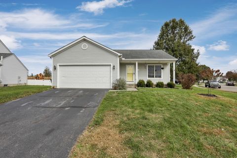 Tiny photo for 412 Hunters Court, Newark, OH 43055 (MLS # 225040977)