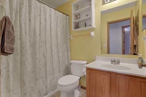 Tiny photo for 412 Hunters Court, Newark, OH 43055 (MLS # 225040977)