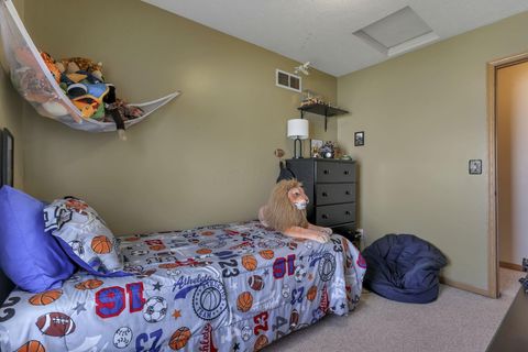 Tiny photo for 412 Hunters Court, Newark, OH 43055 (MLS # 225040977)