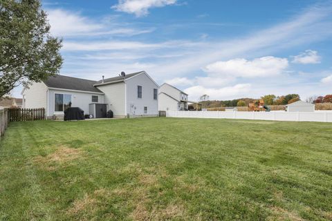 Tiny photo for 412 Hunters Court, Newark, OH 43055 (MLS # 225040977)