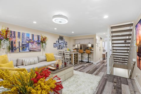 Tiny photo for 2101 Tamarin Drive 11B #11B, Columbus, OH 43235 (MLS # 226002796)