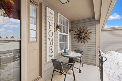 Tiny photo for 2101 Tamarin Drive 11B #11B, Columbus, OH 43235 (MLS # 226002796)