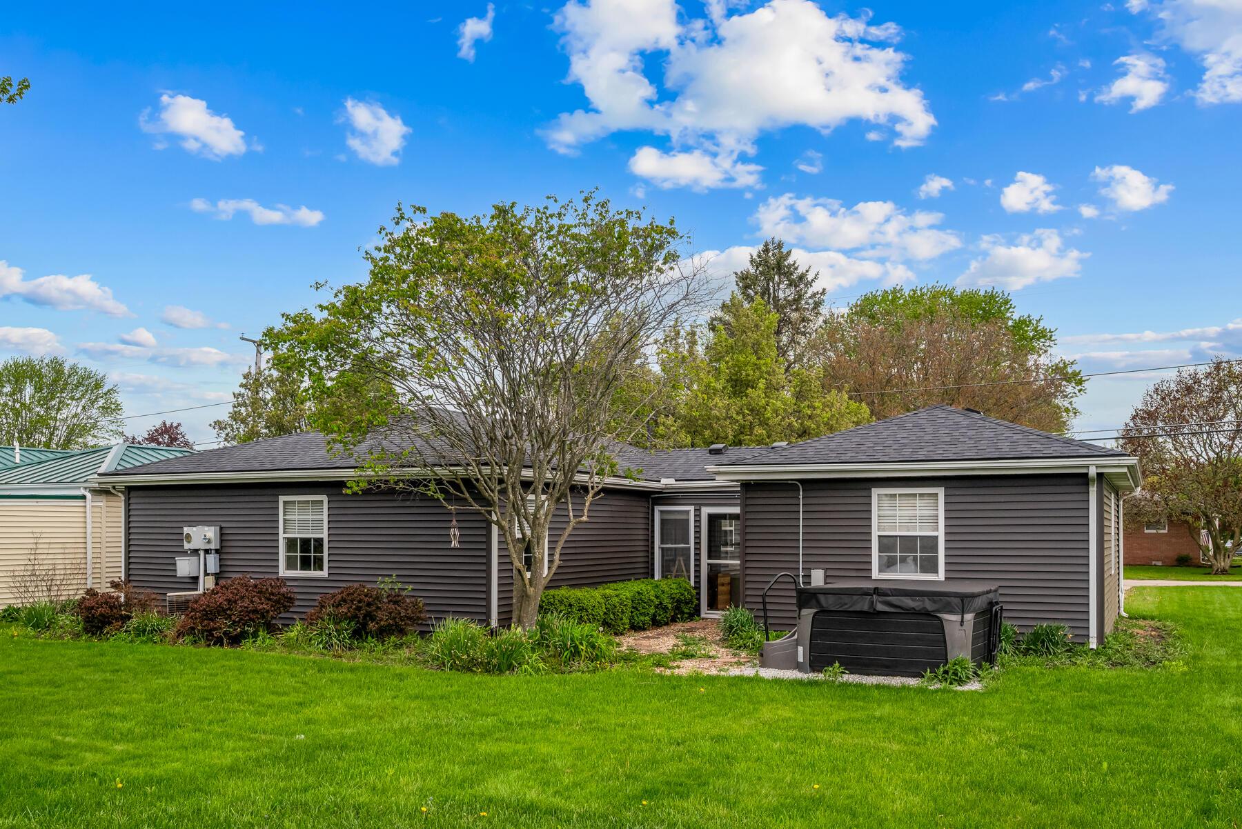 949 W Beal Avenue, Bucyrus, Ohio image 39