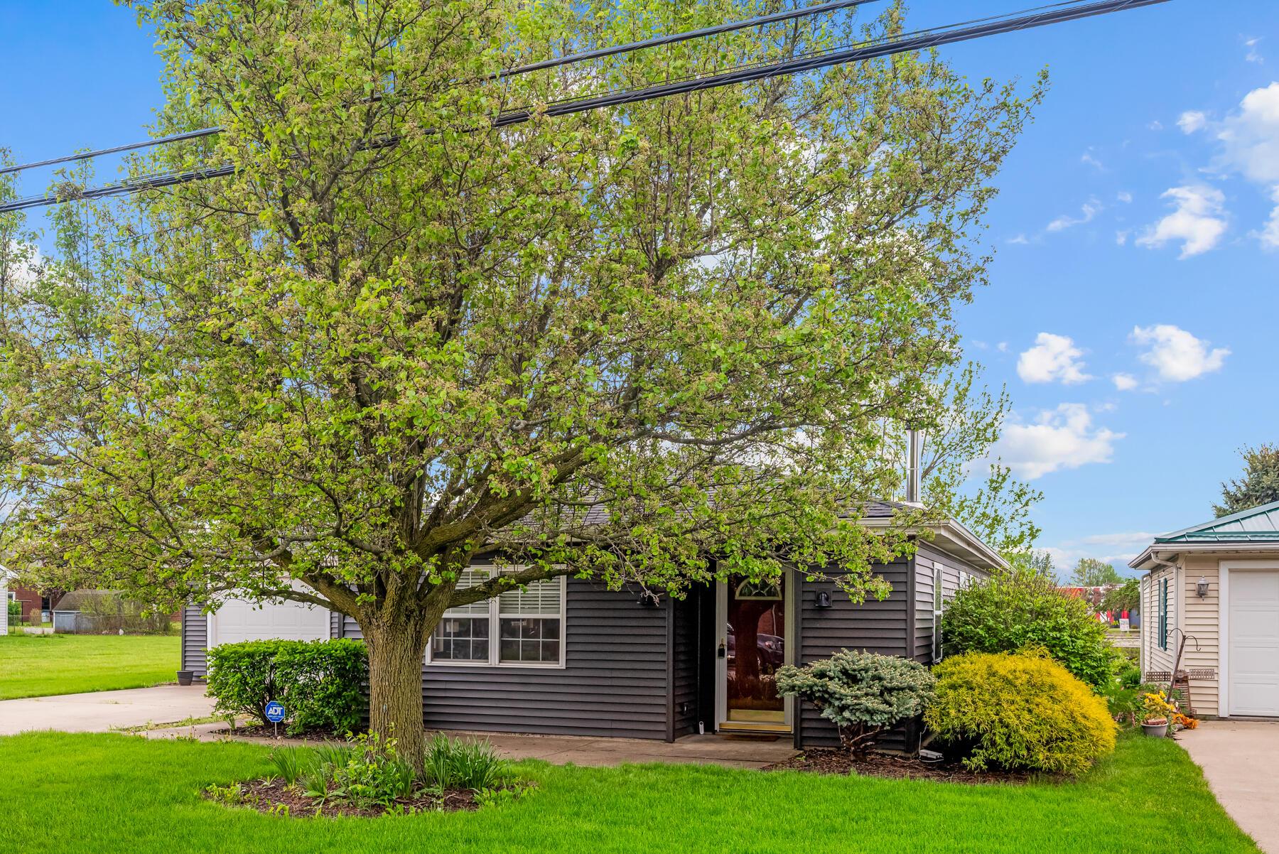 949 W Beal Avenue, Bucyrus, Ohio image 3