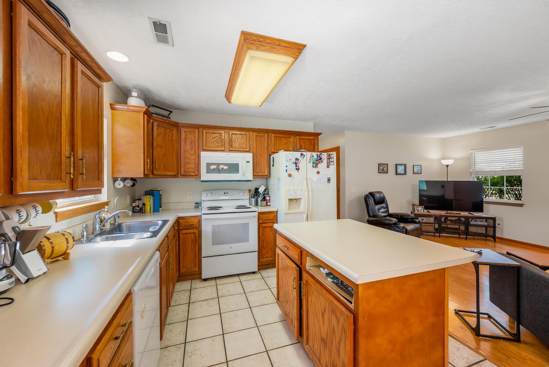 949 W Beal Avenue, Bucyrus, Ohio image 16