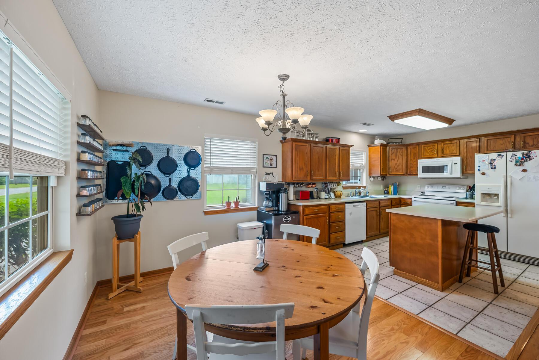 949 W Beal Avenue, Bucyrus, Ohio image 11