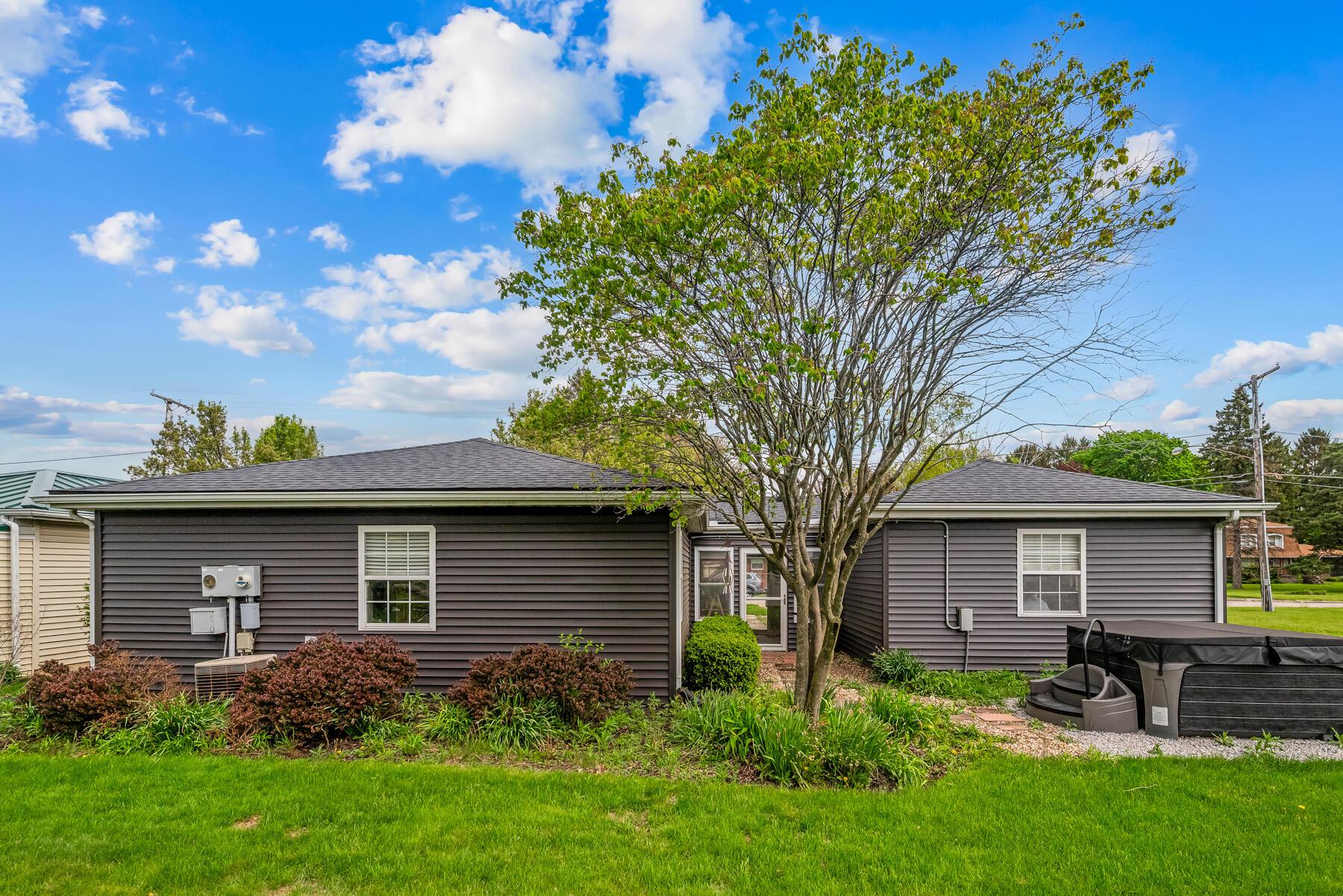 949 W Beal Avenue, Bucyrus, Ohio image 40