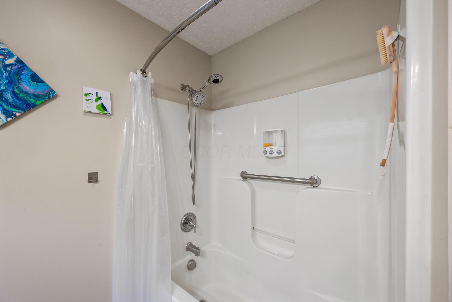 949 W Beal Avenue, Bucyrus, Ohio image 30