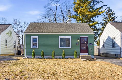 Photo of 2589 Pontiac Street, Columbus, OH 43211 (MLS # 226002144)