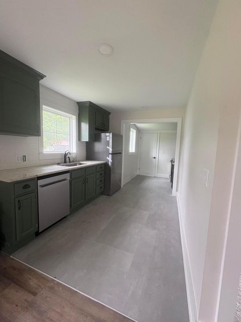 Photo of 327 Clinton Street, Marion, OH 43302 (MLS # 226018609)