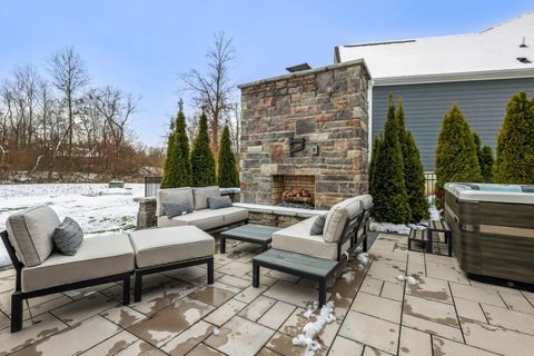 Tiny photo for 4532 Coyote Crossing, Powell, OH 43065 (MLS # 225045399)