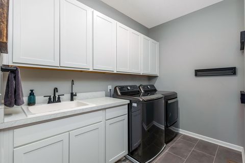 Tiny photo for 4532 Coyote Crossing, Powell, OH 43065 (MLS # 225045399)