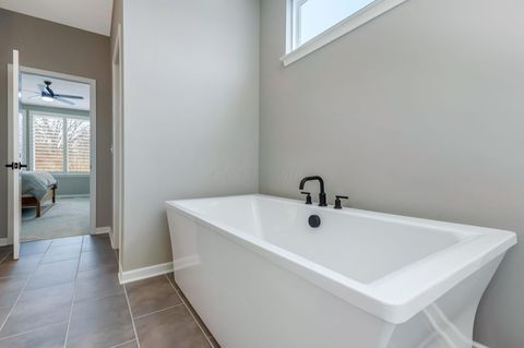 Tiny photo for 4532 Coyote Crossing, Powell, OH 43065 (MLS # 225045399)