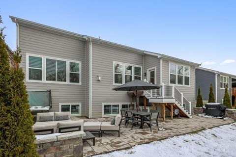 Tiny photo for 4532 Coyote Crossing, Powell, OH 43065 (MLS # 225045399)