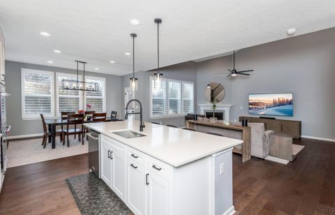 Tiny photo for 4532 Coyote Crossing, Powell, OH 43065 (MLS # 225045399)