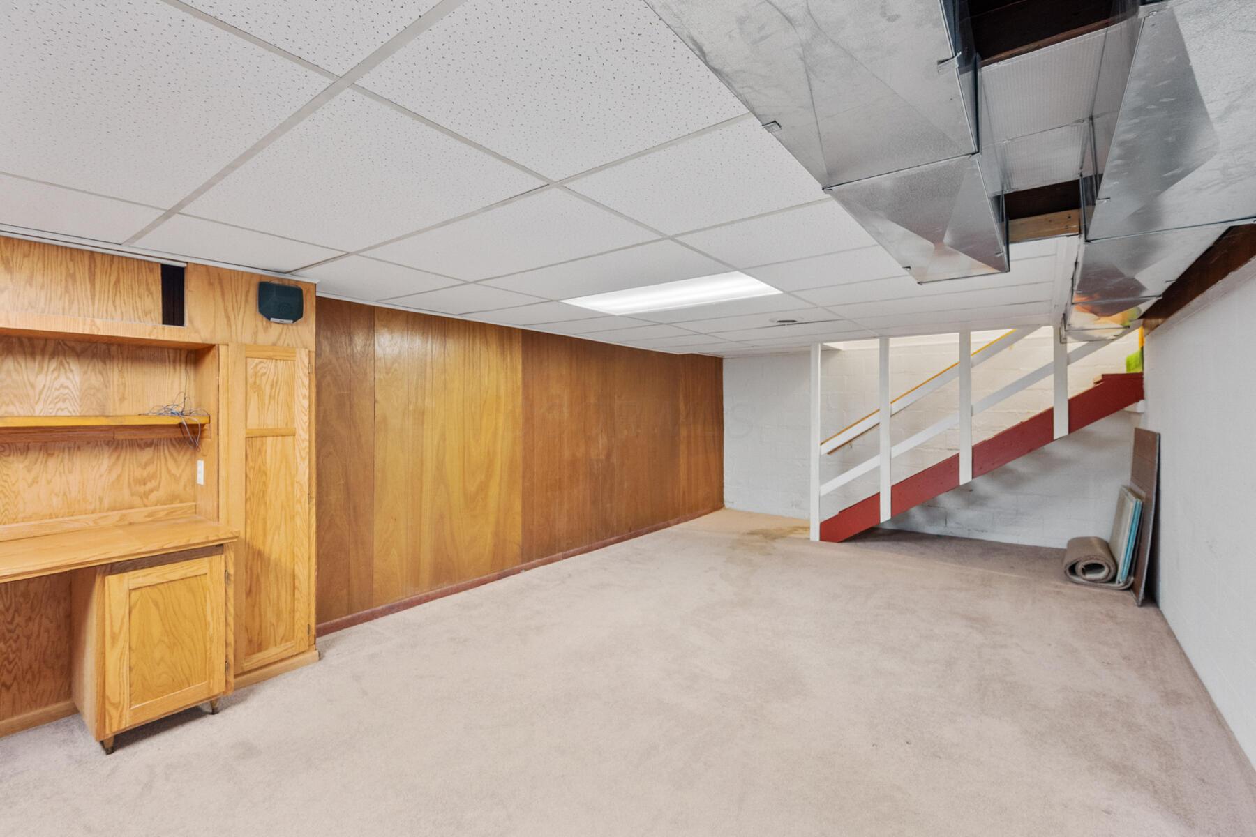 878 Woodlawn Drive, Marion, Ohio image 16