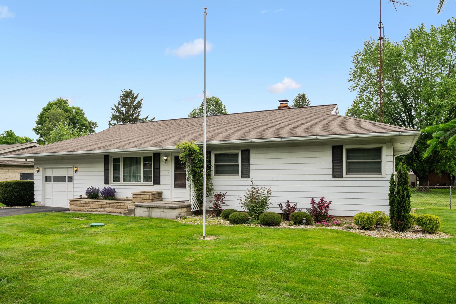 878 Woodlawn Drive, Marion, Ohio image 2
