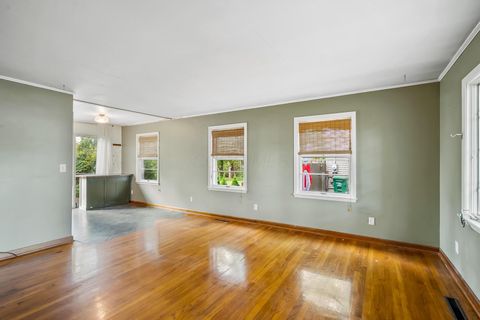 Tiny photo for 35 Mason Avenue, Delaware, OH 43015 (MLS # 225039117)