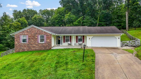 Tiny photo for 154 Alameda Court, Lancaster, OH 43130 (MLS # 226036288)