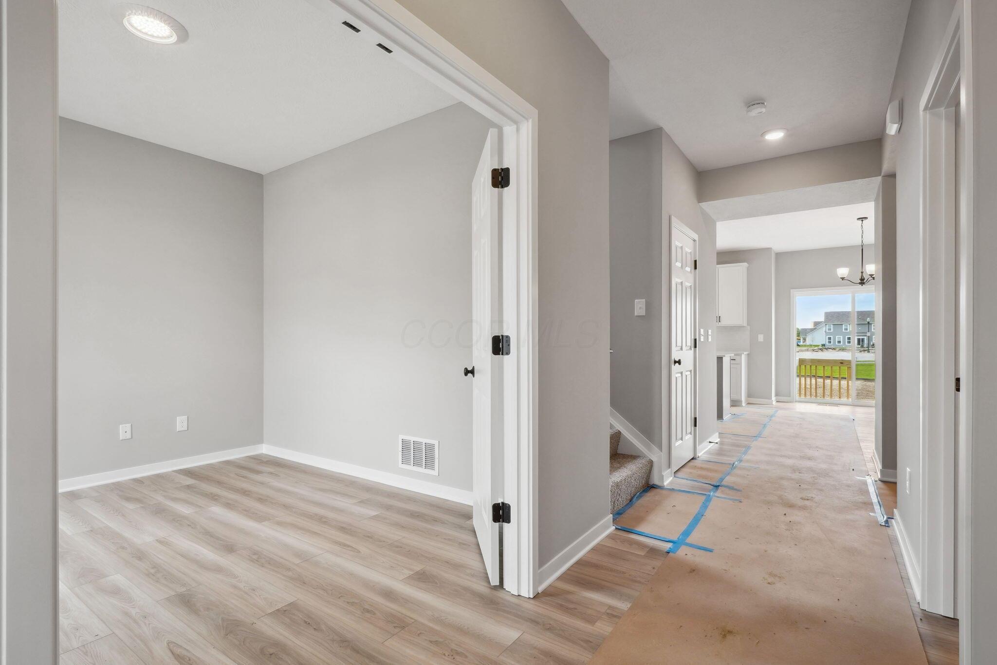 248 Sage Hill Drive, Lewis Center, Ohio image 3