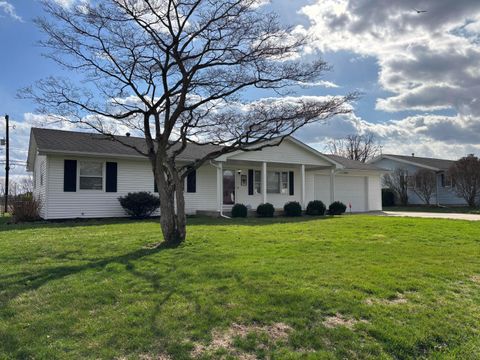 Photo of 87 Brenton Drive, Newark, OH 43055 (MLS # 226008178)