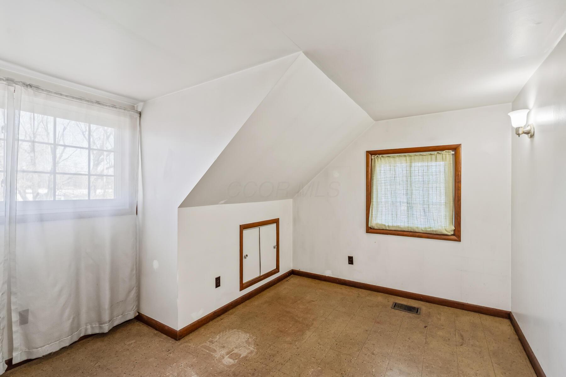 1384 Moler Road, Columbus, Ohio image 16